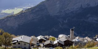 Satul din Europa care îți oferă peste 20.000 de dolari dacă te muți acolo. Primești și aproape 3.000 de dolari pe lună