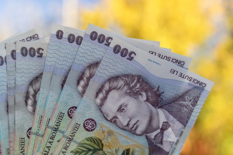 Harta salariilor din România. Unde se câștigă cel mai bine în țară. Domeniile cu salarii de peste 13.000 de lei și cele cu cele mai mici venituri