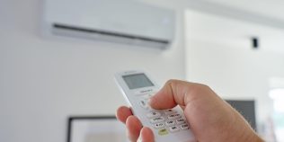 Nu seta aerul condiționat la această temperatură. Specialiștii spun că este cea mai costisitoare alegere
