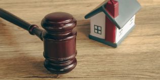 Ce se întâmplă dacă părinții donează casa, dar copilul îi dă afară din locuință. Ce drepturi mai au și când poate fi anulată donația