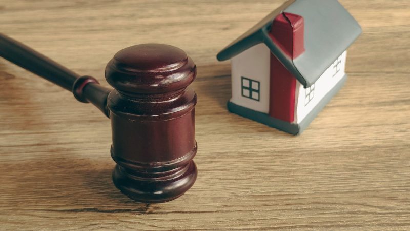 Ce se întâmplă dacă părinții donează casa, dar copilul îi dă afară din locuință. Ce drepturi mai au și când poate fi anulată donația