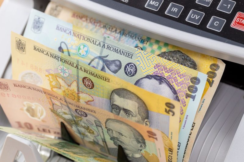 Semnal de alarmă pentru cursul valutar. BNR ar putea lua o măsură neașteptată, deși inflația scade