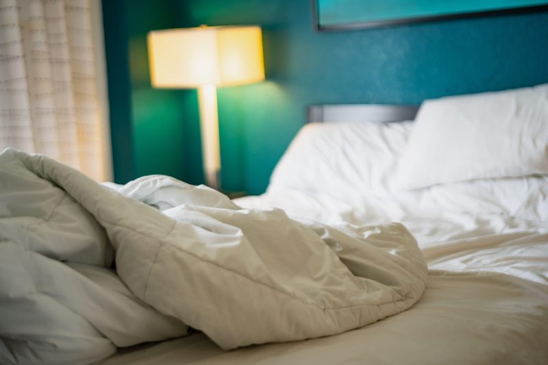 Ce obiecte dispar din camerele de hotel după check-out. Hotelierii dezvăluie obiceiurile proaste ale turiștilor