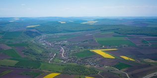 România transformă terenurile agricole degradate în zone pentru energie verde. Câmpurile degradate vor fi scoase la licitație