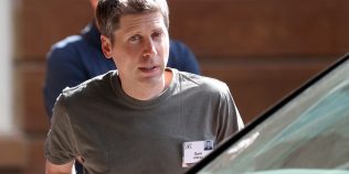 Sam Altman spune că omenirea a intrat în „singularitatea AI”. Cât de îngrijorătoare este, de fapt, această afirmație?