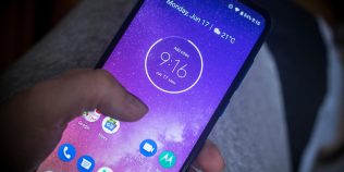 Motorola introduce eSIM de călătorie integrat în telefoane. Internet mobil ieftin în peste 160 de țări, fără roaming
