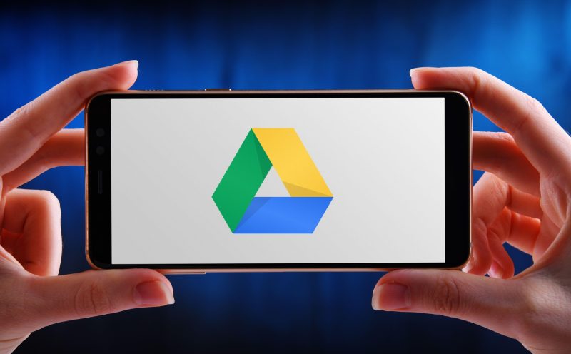 Google îți poate umple spațiul de stocare fără să-ți dai seama. Setarea simplă care îți poate economisi zeci de GB