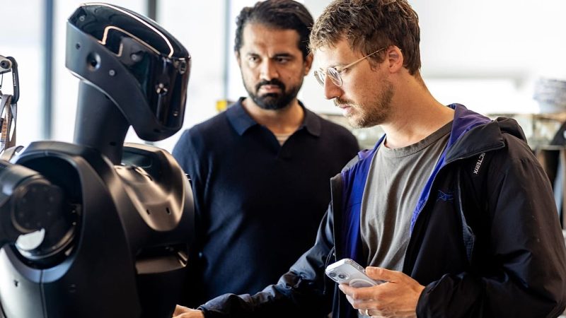 Roboții umanoizi ar putea intra în război din 2027. „Phantom”, mașinăria testată deja în Ucraina