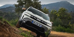 Dacia Duster cu selector 4×4 care nu răspunde: alimentare electrică, comandă sau protecția sistemului