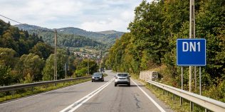 De ce unele drumuri au indicative cu o cifră, iar altele cu două sau trei. Ce înseamnă DN1, DN73 și DJ734