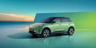 Geely E2 ajunge în România: mașina electrică de 21.990 de euro are două portbagaje și până la 345 km autonomie