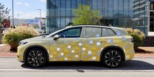 Volkswagen renunță la ID.4 și ID.5 și electrifică numele său de succes. ID. Tiguan vine în Europa în 2027