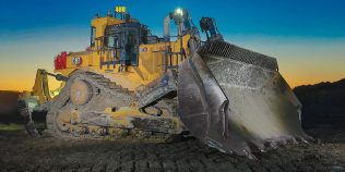 Buldozerul de 117 tone care folosește tehnologie de locomotivă: Caterpillar promite cu până la 25% mai puțin combustibil