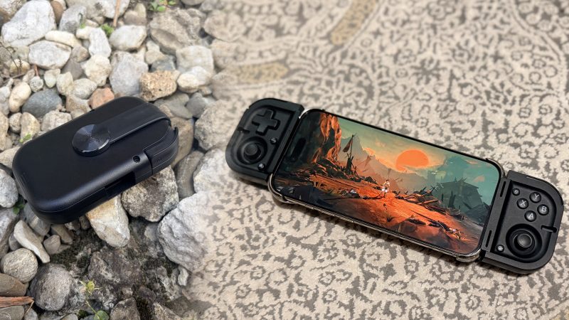 REVIEW Razer Prio – gadgetul de gaming de care nu știai că ai nevoie îți transformă telefonul în consolă portabilă oriunde și oricând