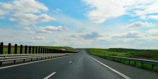 Permis anulat și trei ani fără dreptul de a da din nou examen. Noua sancțiune propusă pentru șoferii români