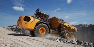 Trei milioane de tone mutate fără niciun șofer. Volvo arată unde autonomia funcționează deja la scară industrială