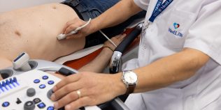 Diagnosticul întâmplător care sperie mii de români: ce ascunde o leziune hepatică și de ce depistarea precoce poate salva vieți