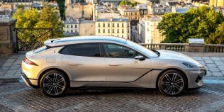 Un rival electric pentru Porsche Taycan, cu 1.140 CP și încărcare în 9 minute. Denza Z9 GT devine și mai inteligent în Europa