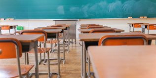 Când poate fi desființată o clasă în timpul anului școlar. Situația îngrijorătoare din învățământul românesc care devine tot mai vizibilă