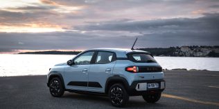 Dacia Spring cu anvelope de iarnă: cât pot influența autonomia, zgomotul și stabilitatea