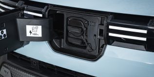 Dacia Spring cu accident ușor în față: de ce trebuie verificat atent sistemul de încărcare