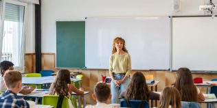 De ce tinerii profesori își găsesc greu locul la catedră. O absolventă de 22 de ani, despre problemele din învăţământul românesc