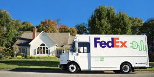 FedEx pariază 266 de milioane de euro pe 2.000 de camioane electrice. Economia estimată ajunge la 710 milioane de euro