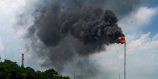 Inteligența artificială obligă America să se întoarcă la centralele pe gaz. Investițiile planificate au explodat cu 44% în doar opt luni