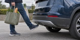 Hayon hands free care nu mai detectează piciorul: senzor, murdărie sau setare dezactivată