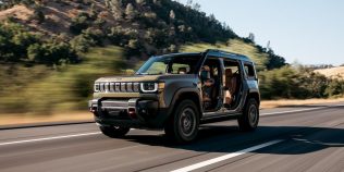 SUV-ul electric Jeep cu 670 CP a dezamăgit în testul real: doar 257 km autonomie pe autostradă