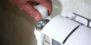 La ce temperatură să setezi apa din calorifere în octombrie. Centrala nu trebuie să funcționeze ca în mijlocul iernii
