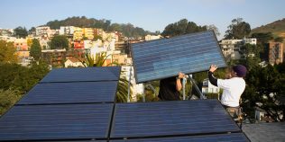 Merită să instalezi panouri fotovoltaice toamna sau este mai bine să aștepți primăvara? Calcul pentru un proprietar