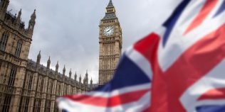Revenirea Regatului Unit în UE, din nou în dezbatere. Premierul Andy Burnham: „Publicul britanic este cel care decide”