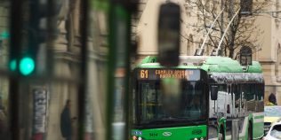 Schimbare la reducerile de transport pentru milioane de români. Elevii, studenții și pensionarii vor trece pe un sistem electronic unic