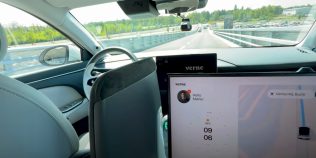Taxiurile fără șofer circulă deja într-o capitală apropiată de România. Cum arată o cursă și cine se află în spatele lor