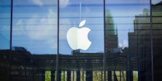 John Ternus schimbă direcția Apple: designul revine în centrul companiei, după modelul lui Steve Jobs