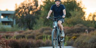 Gazelle ieftinește bicicleta electrică premium: noile modele pornesc de la echivalentul a aproximativ 3.100 de euro