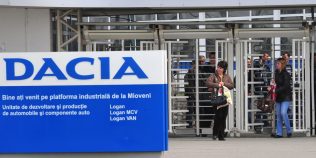Ce compensații primesc salariații Dacia în funcție de vechime dacă pleacă voluntar. Sumele ajung la 210.000 de lei