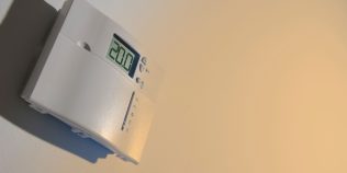 Unde trebuie pus termostatul ca să nu consumi gaz inutil. Detaliul care poate conta la factura de iarnă