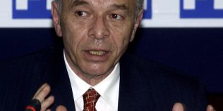 Din ce trăiește Nicolae Văcăroiu la 82 de ani. Ce pensie avea declarată și ce avere a strâns fostul premier