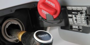 Prețul record la care ar putea ajunge motorina în următoarele luni. Detaliul care poate provoca scumpiri în lanț în România