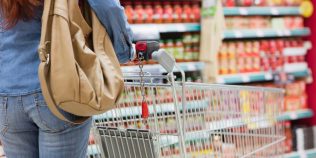 De ce a fost inventat căruciorul de cumpărături și cum a revoluționat comerțul mondial. Mult timp a fost considerat inutil