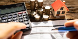 Românii care ar putea fi cei mai afectați de noul calcul al impozitului pe locuință. Cine riscă să plătească sume uriașe