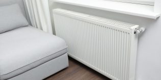 Ce să faci cu jaluzelele în fiecare seară, când temperaturile scad. Trucul simplu pentru o casă mai călduroasă