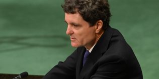 Ce s-ar întâmpla cu România dacă Nicușor Dan ar fi demis. Cine ar conduce țara și care sunt riscurile economice