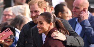 Revenire cu aer regal pentru Harry și Meghan. Ce s-a întâmplat la Nottingham și de ce securitatea rămâne marea problemă