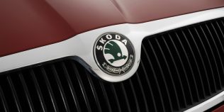 Skoda Octavia primește, în premieră, motorizare full-hybrid. Sunt disponibile două versiuni de putere